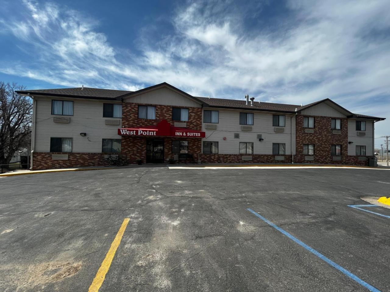 West Point Inn&Suites Exterior foto